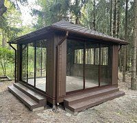 Закрытая беседка Солнечный свет